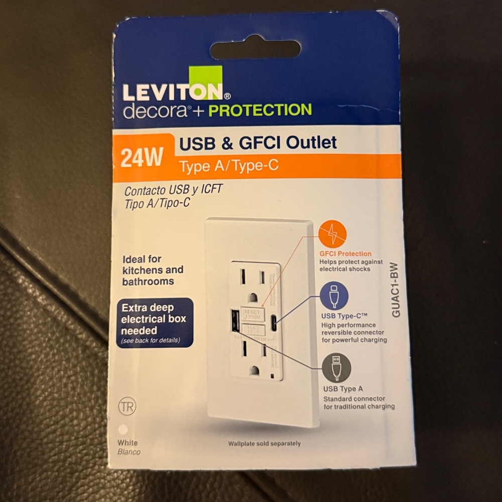 Leviton White USB & GFCI Outlet - Type A/Type C